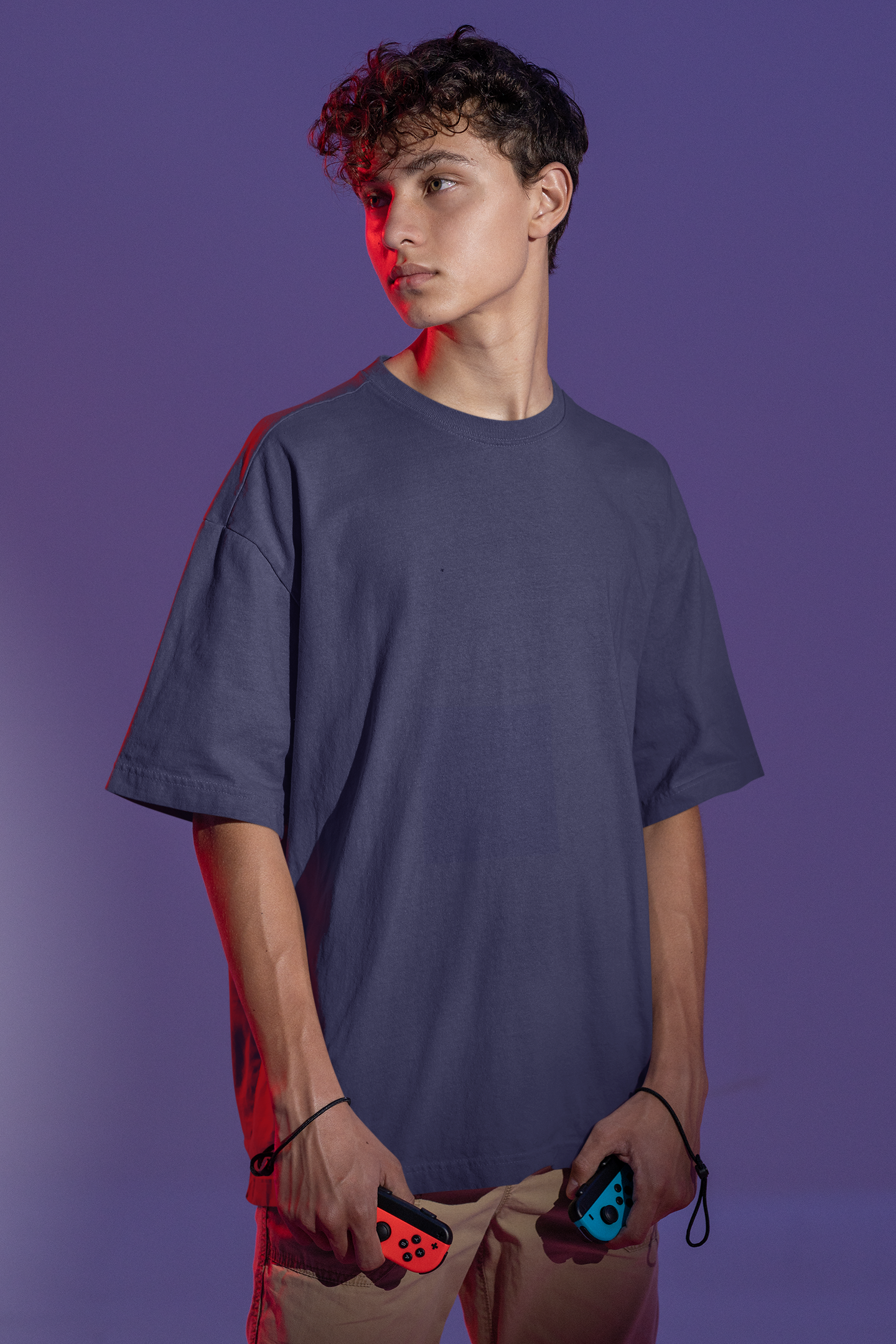 Solid Essential: Oversized T-shirt